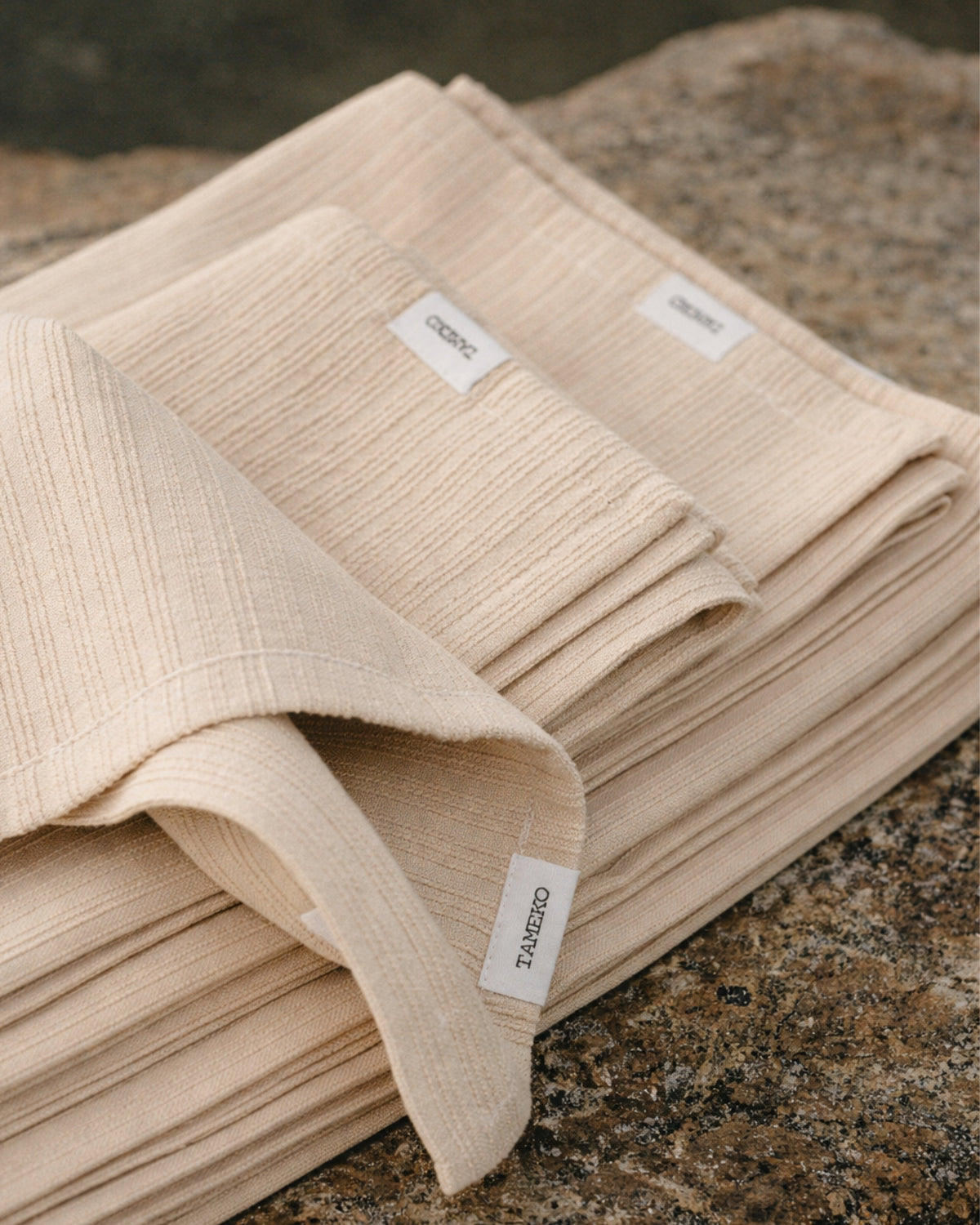 Nami Organic Cotton Towel / Natural