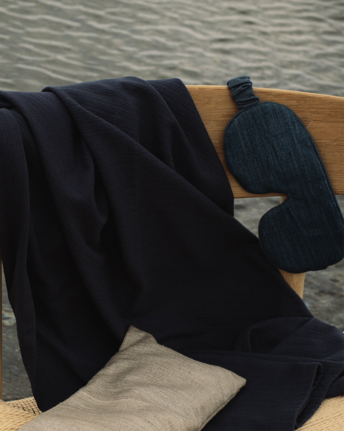Sora Silk Eye Mask / Indigo